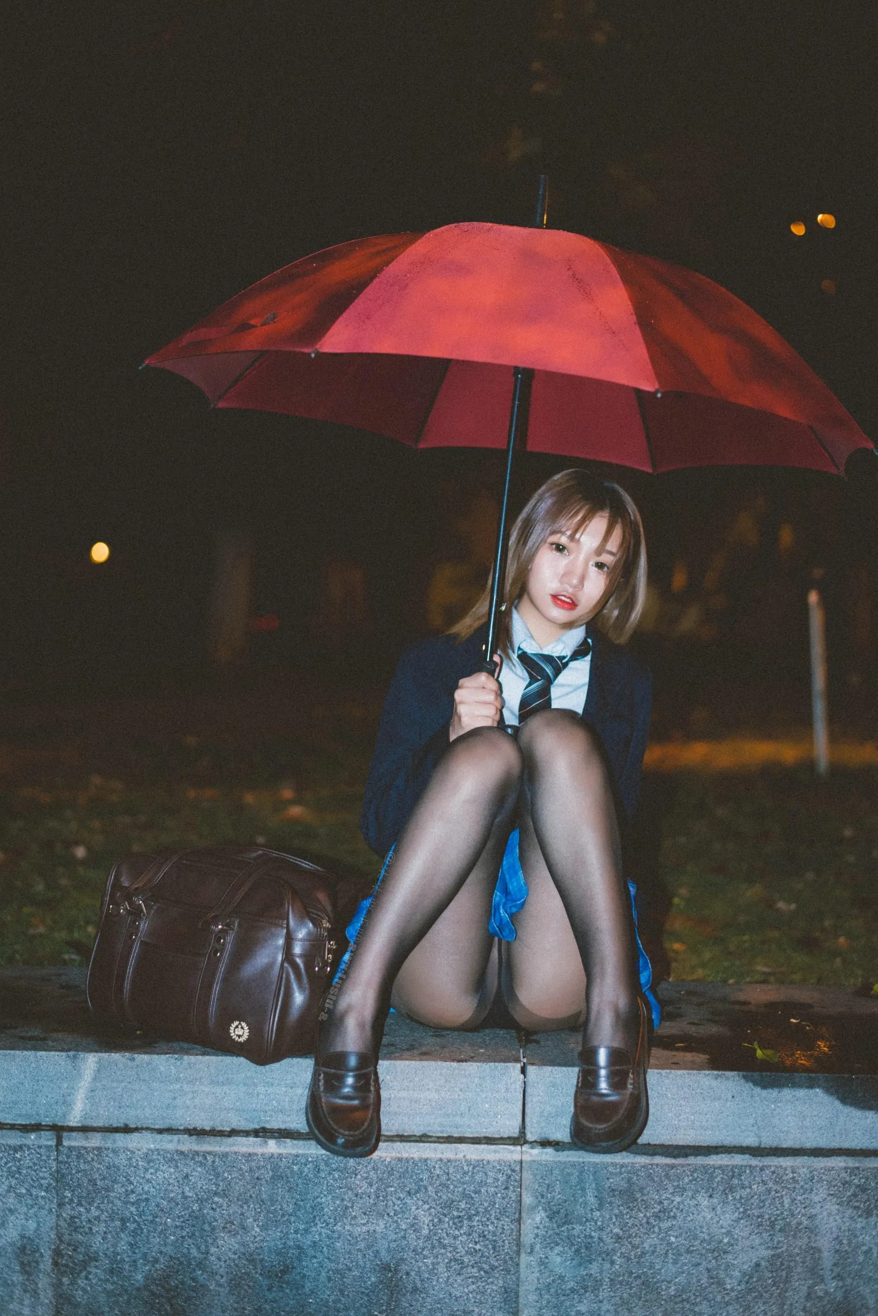 柒柒要乖哦 – NO.14 深夜公园JK [36P]插图2